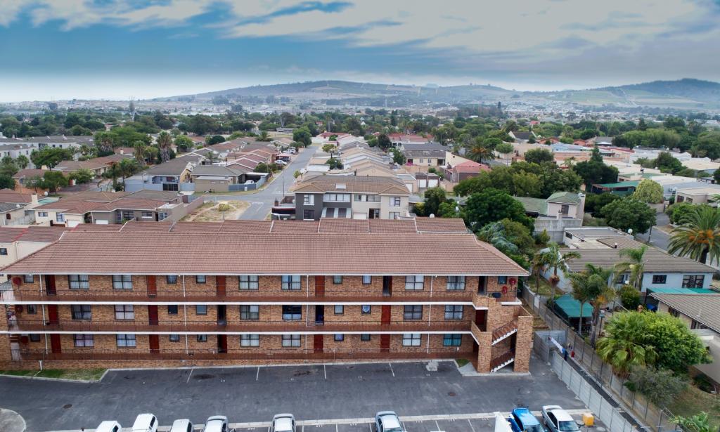 2 Bed Apartment For Sale In Kuils River R 530 000